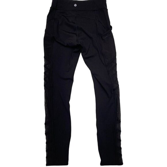 Lululemon Black Side Ladder Mesh Leggings Side Pockets Size 6 Yoga Preowned - Picture 2 of 5